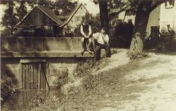 Die Kleine Bruecke Im Unteren Dorf In Richtung Burgstall