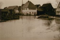 Dieuntereortschaftwaehrendeinerdervielenhochwasserzeiten2
